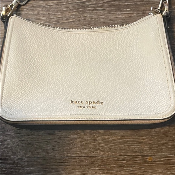 kate spade Handbags - Kate Spade Ivory Leather Shoulder Bag